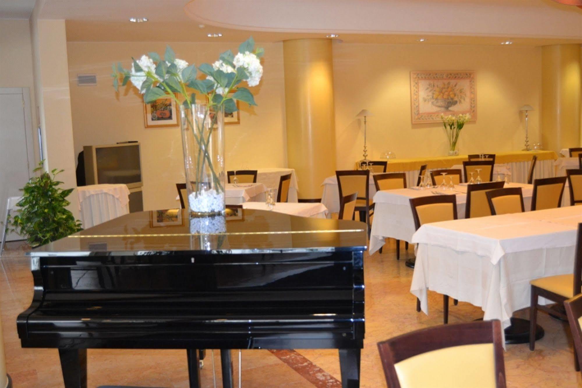 Palace Hotel มาเตรา ภายนอก รูปภาพ